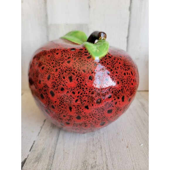 Vintage ceramic large red apple fruit home decor figure - Picture 4 of 7